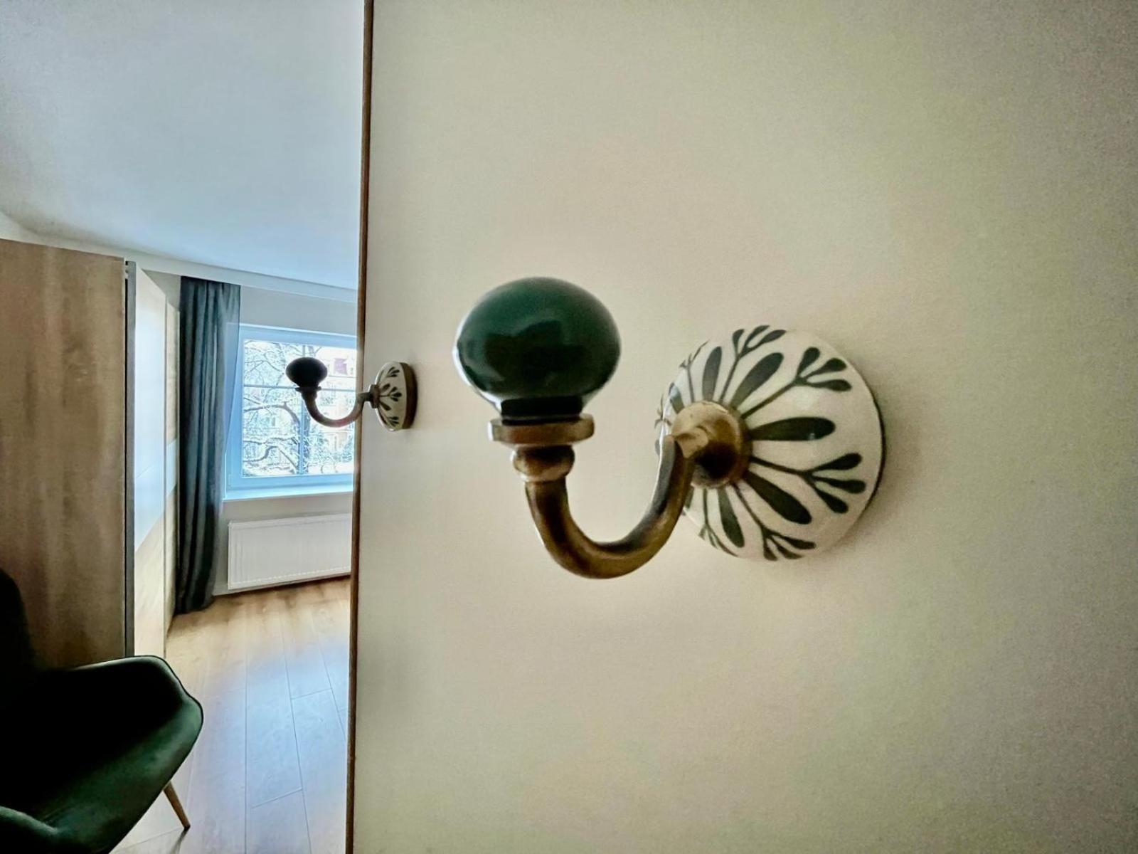 W Parku Przy Teatrze Apartment *
